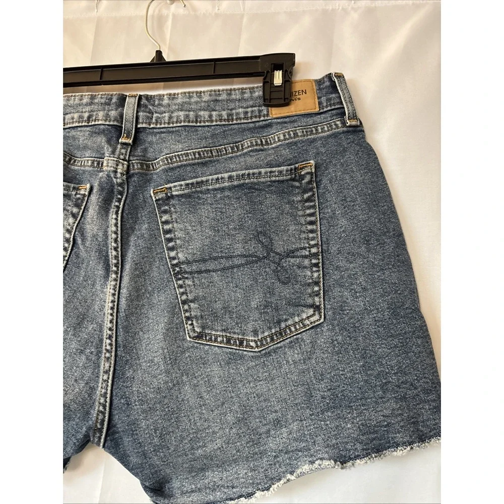 Denizen From Levis High-Rise Distressed Denim‎ Shorts Size 16